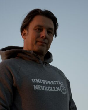 Hoodie in grau – unisex Universität Neukölln Hoodie Universität Neukölln Hoodie